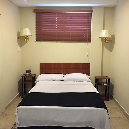 El Patio Suites II Guayaquil Eksteriør billede