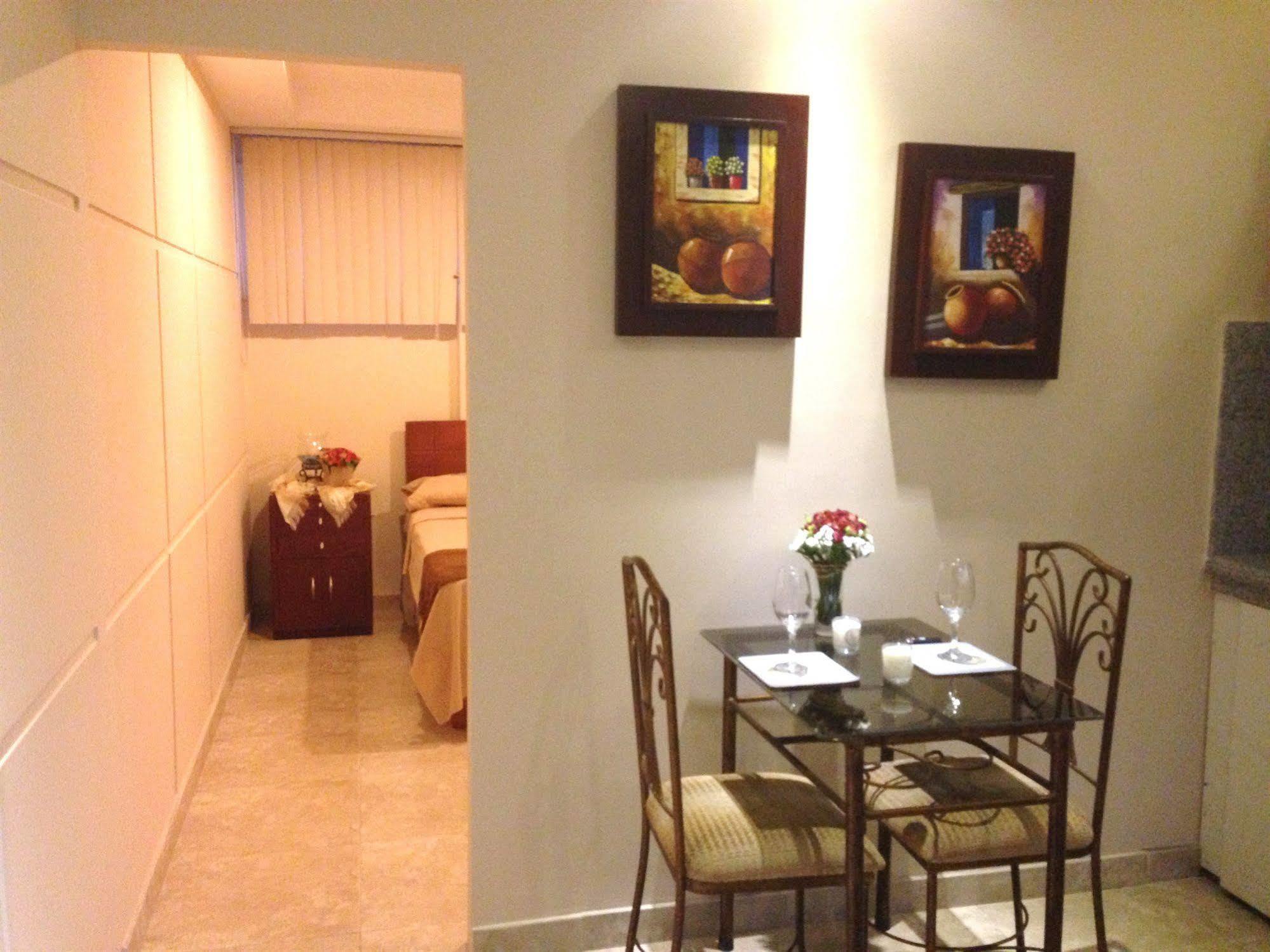 El Patio Suites II Guayaquil Eksteriør billede